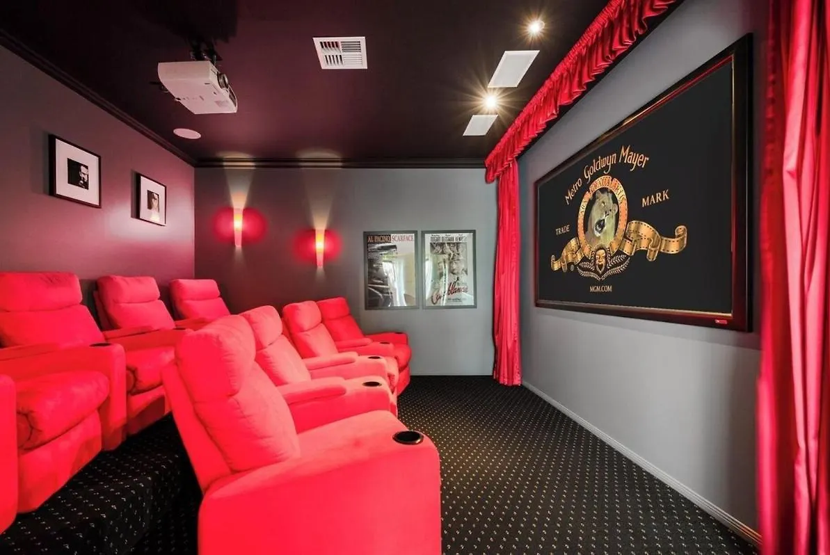 Maison Marie: Cinebar Getaway 4 Bedrooms 2.5 Baths Brisbane 0*,  Australia