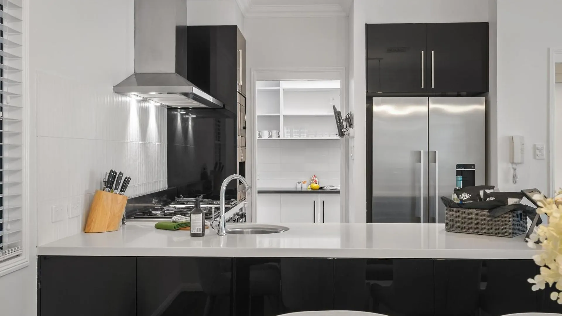 Maison Marie: Cinebar Getaway 4 Bedrooms 2.5 Baths Brisbane