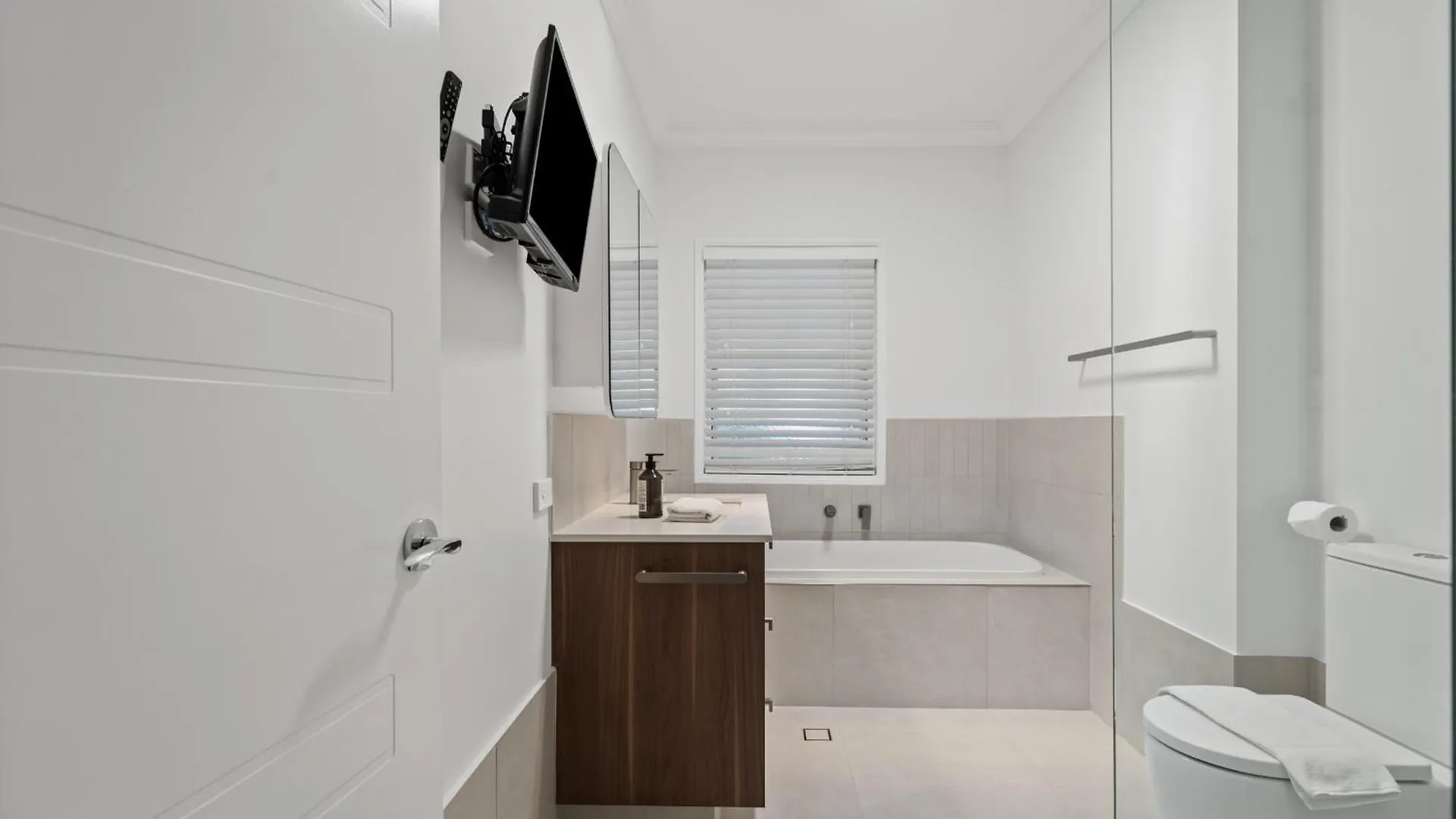 Nyaraló Maison Marie: Cinebar Getaway 4 Bedrooms 2.5 Baths Brisbane
