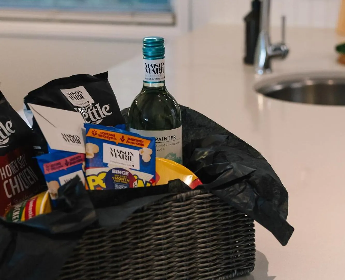 Maison Marie: Cinebar Getaway 4 Bedrooms 2.5 Baths Brisbane