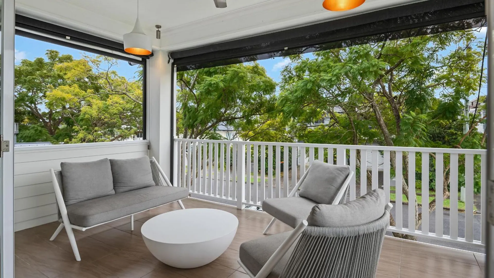 Maison Marie: Cinebar Getaway 4 Bedrooms 2.5 Baths Brisbane 0*,